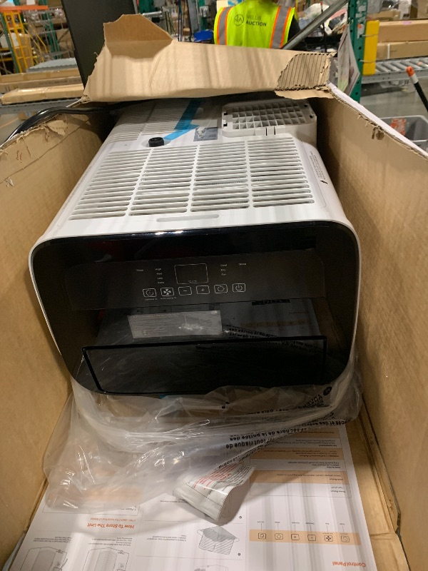 View 4 of ***UPDATED 5/29***14,000 BTU Portable Air Conditioner Cools Up to 700 Sq.Ft, 3-IN-1 Energy Efficient Portable AC Unit with Remote Control & Installation Kits for Large Room, Campervan, Office, Temporary Space
