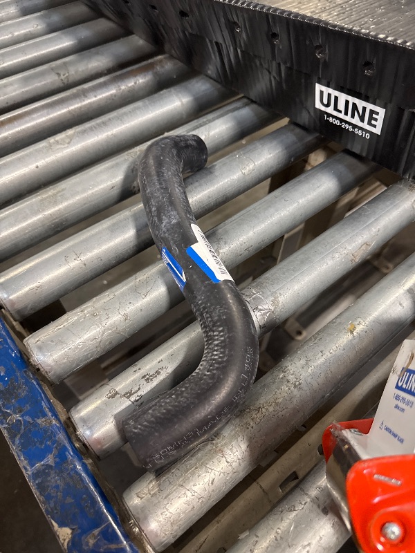 Photo 1 of *********SIMILAR**** ACDelco Gold 22876M Molded Radiator Hose