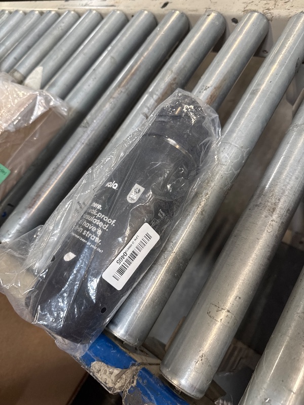 Photo 1 of ** SOLD AS IS, NO REFUND/RETURN** SEE COMMENTS!
 FreeSip Insulated Stainless Steel Water Bottle with Straw, BPA-Free Sports Water Bottle, Great for Travel, 24 Oz, Very, Very Dark