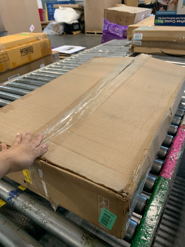 Photo 1 of *FOR PARTS ONLY*
SAMSUNG 32" UJ59 Series 4K UHD (3840x2160) Computer Monitor,VA Panel, HDMI, Display Port, Eye Saver/Flicker Free Mode, FreeSync, LU32J590UQNXZA, Black***** final  sale*****....