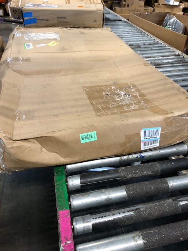 Photo 1 of ** sold as is no refund/return**
TREAFLOW Treadmill with 0-25% Auto Incline, 3.5 HP Folding for Home Running, 10.0 MPH Max Speed, 300 lbs Weight Capacity, Bluetooth Speaker.