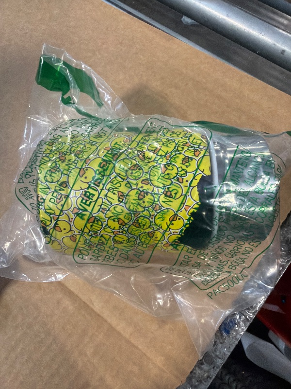 Photo 1 of ** SOLD AS IS, NO REFUND/RETURN** SEE COMMENTS!
Earth&ME 17 OZ Soup Thermo for Hot & Cold Food for Kids, Vacuum Insulated Steel Lunch Container, Kids Wide Mouth Bento Thermal Food Jar, Warm Food Lunchbox Thermo Bowls with Spoon (Yellow Ducks)