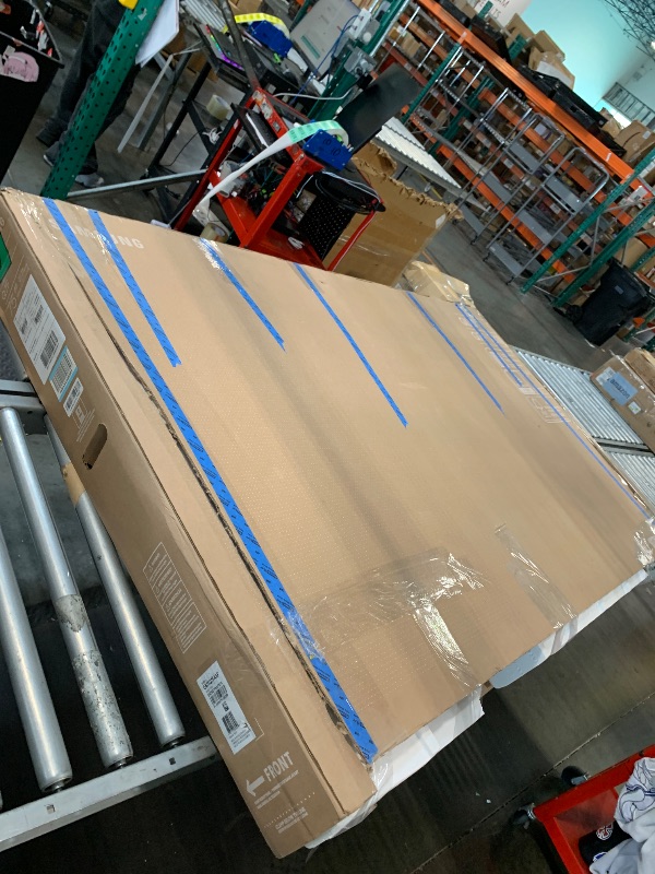 Photo 1 of **FOR PARTS ONLY**
Samsung 75-Inch Class QLED Q7F Series Samsung Vision AI Smart TV (2025 Model, 75Q7F) Quantum HDR, Object Tracking Sound Lite, Q4 AI Gen1 Processor, 4K upscaling, Gaming Hub, Alexa Built-in