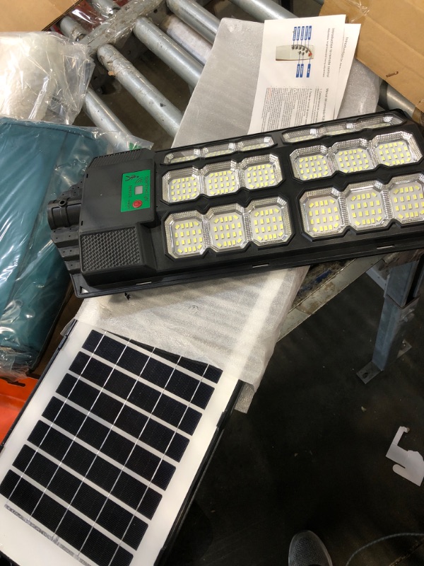 Photo 1 of  Gefolly SL-9800W Solar Street Lights Outdoor, 860000LM Commercial Parking Lot Light, 6500K Dusk to Dawn IP67 Security Flood Lights Motion Sensor Led Lamp for Basketball Court, Road, Yard