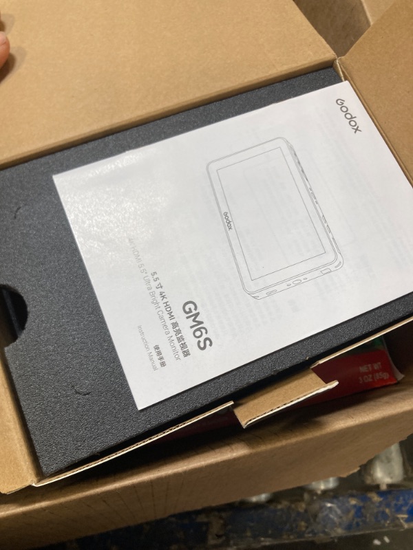 Photo 1 of **Missing Parts**
Godox GM6S 5.5Inch 4K Camera Monitor 1200nit Ultra-Bright Video Monitor for DSLR Camera 1920 * 1080 IPS Screen Touch Control HDMI Input & Output Custom 3D LUT Type-C/DC/Battery Powered with Sun Hood