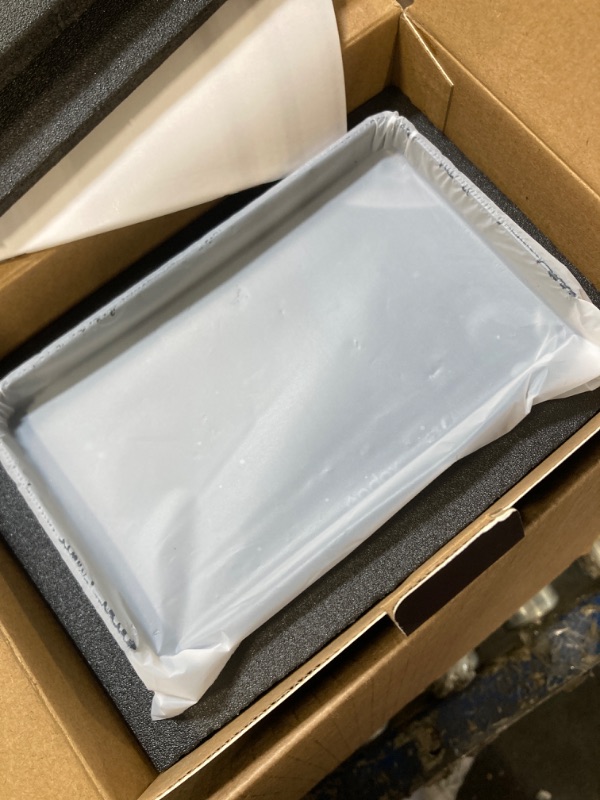 Photo 1 of **Missing Parts**
Godox GM6S 5.5Inch 4K Camera Monitor 1200nit Ultra-Bright Video Monitor for DSLR Camera 1920 * 1080 IPS Screen Touch Control HDMI Input & Output Custom 3D LUT Type-C/DC/Battery Powered with Sun Hood