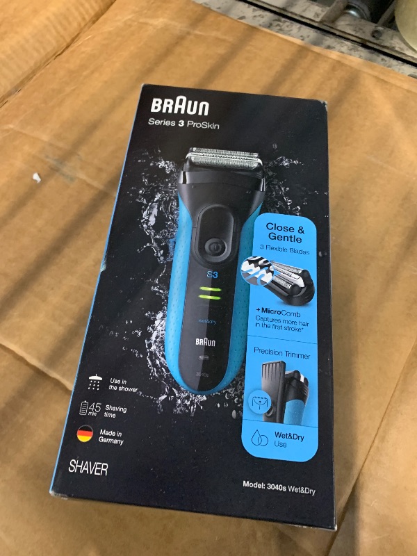 Photo 1 of ** SOLD AS IS, NO REFUND/RETURN** SEE COMMENTS!
Braun Electric Series 3 Razor with Precision Trimmer, Rechargeable, Wet & Dry Foil Shaver for Men, Blue/Black, 4 Piece