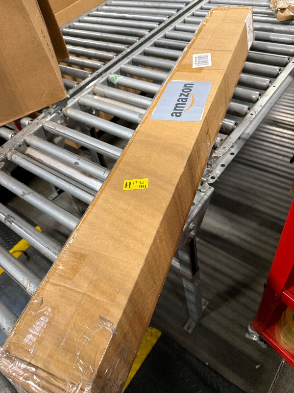 Photo 1 of ** SOLD AS IS NO REFUND/RETURN** SEE COMMENTS 
48 Inch Universal Car Top Roof Cross Bar Luggage Cargo Rack with 3 Kinds Clamp Silver Aluminum