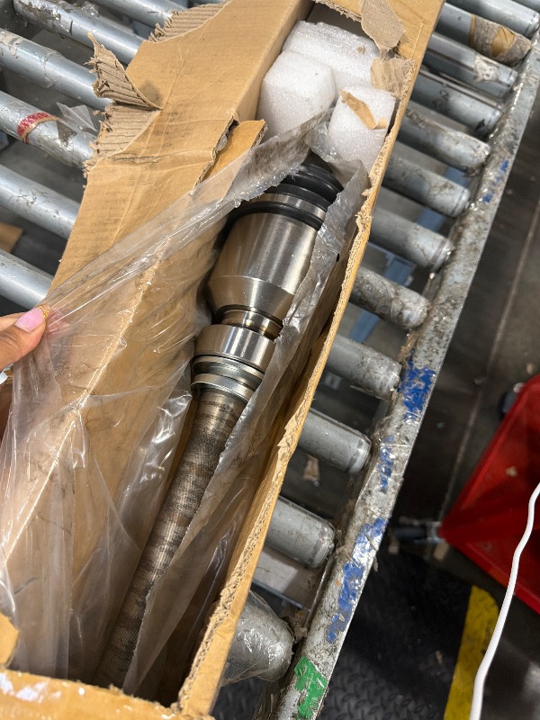 Photo 1 of ** sold as is no refund/return** SCITOO Front Right CV Axle Half Shaft Fit for Lexus ES300 3.0L,for Toyota Avalon 3.0L,for Toyota Camry 3.0L,for Toyota for Sienna 3.0L,for Toyota Solara 3.0L 1997-2004 66-5169