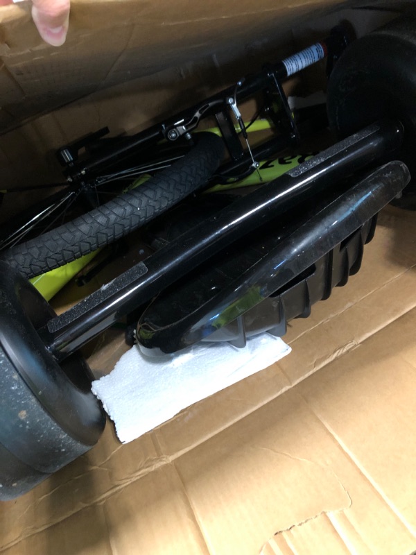 Photo 1 of *MISSING PARTS - see clerk notes*
Razor DXT Drift Trike Yellow, One Size