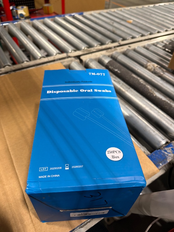 Photo 1 of (250 Pack) Disposable Oral Swabs, Sterile Dental Sponge Swabsticks Unflavored for Mouth, Gum Cleaning.