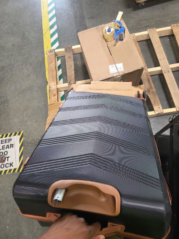 Photo 1 of ***MAJOR DAMAGE/PARTIAL SET*** CONCEPTEN Expandable Luggage Sets 5 Piece, Hard Case Suitcase Set with Spinner Wheels,22x14x9 Airline Approved Carry on,Lightweight Durable Suitcase with TSA Lock (Black)