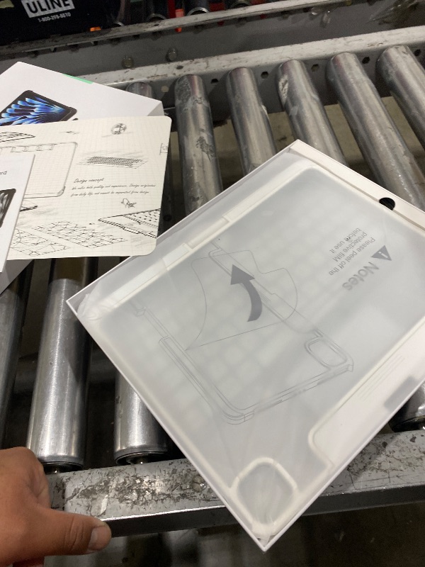 Photo 1 of Keyboard Case for iPad Air 13 Inch (M3/M2, 2025/2024)/ iPad Pro 12.9" (6/5/4/3 Gen)2022 2021 2020 2018, Wireless iPad Case with Keyboard Multi-Touch Trackpad, Battery Level Visualization, Clear White