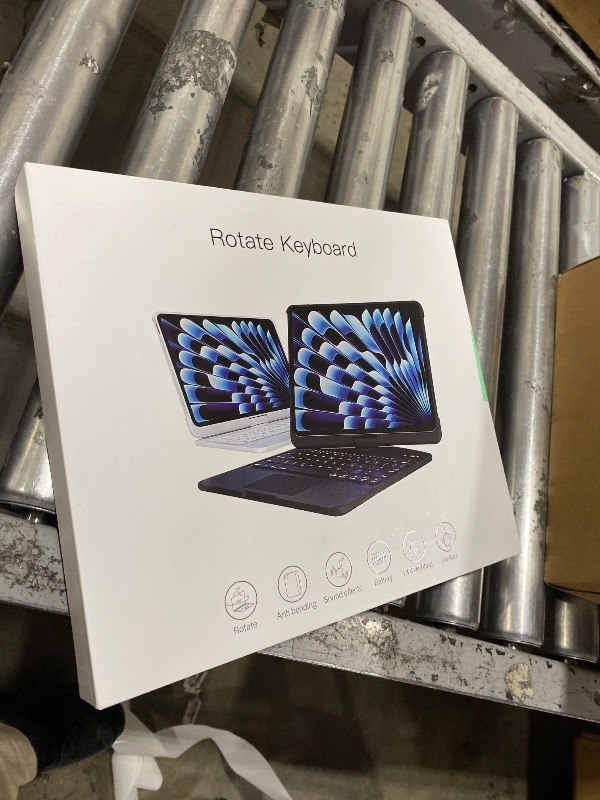 Photo 1 of Keyboard Case for iPad Air 13 Inch (M3/M2, 2025/2024)/ iPad Pro 12.9" (6/5/4/3 Gen)2022 2021 2020 2018, Wireless iPad Case with Keyboard Multi-Touch Trackpad, Battery Level Visualization, Clear White