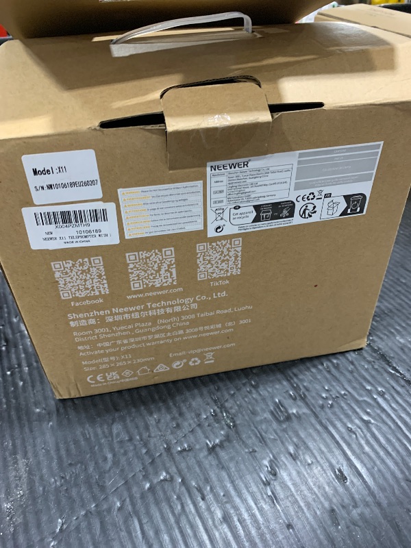 Photo 1 of NEEWER 2 in 1 Teleprompter 11 Inch with Monitor for Windows MacOS, Supports Screen Mirroring, Portable Prompter for Camera Mobile Phone Webcam for YouTube Twitch Live Streaming Conference, X11