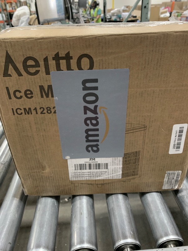 Photo 1 of Aeitto Ice Maker Countertop 26lbs/24H, Ice Machine 8 Ice Cubes Ready in 6 Mins, 2 Sizes of Bullet Ice Portable Ice Makers with Basket & Scoop, Auto Self-Cleaning for Home/Kitchen/Office Stainless