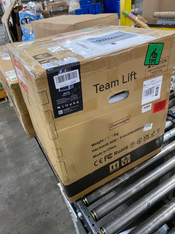 Photo 1 of QIDI Official Q2 Combo Multicolor 3D Printer, Full Auto Leveling, 65? Heated Chamber with 370? Bimetal Hotend Unlock PPS-CF, AI Camera and Ultra Air Filtration, 600mm/s High Speed, 270x270x256mm