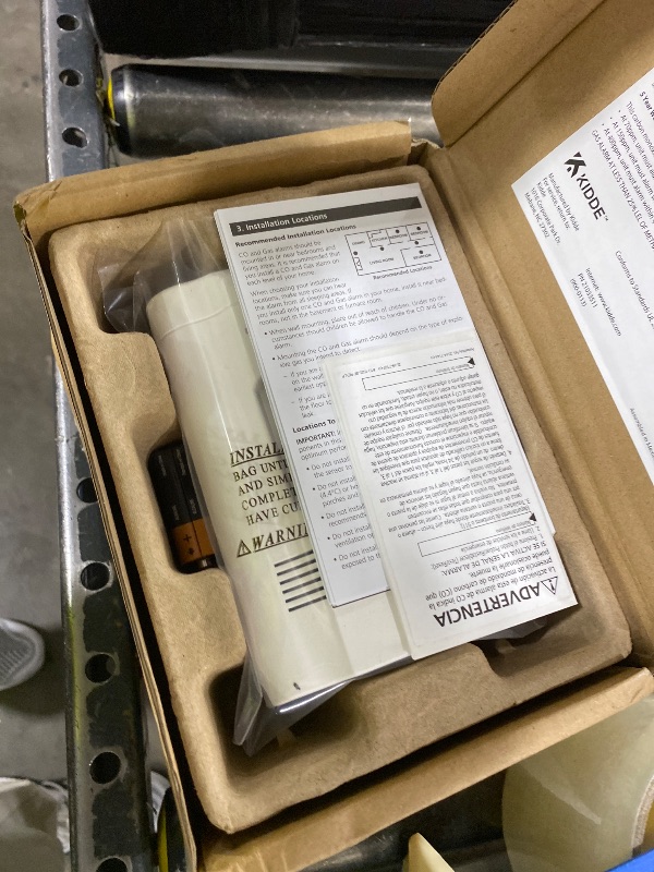 Photo 1 of Kidde Carbon Monoxide + Explosive Gas, Natural Gas & Propane Alarm, Plug-in with 9V Battery Backup, Digital Display, 85 dB Alarm, LED Status Indicators, 3rd Edition