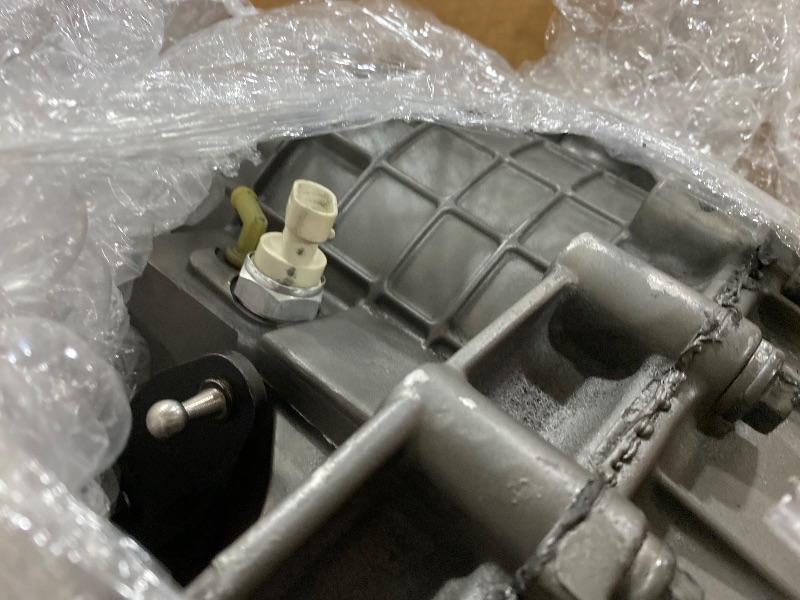 Photo 1 of TRANSMISSION CASE UNKNOWN MAKE/MODEL 