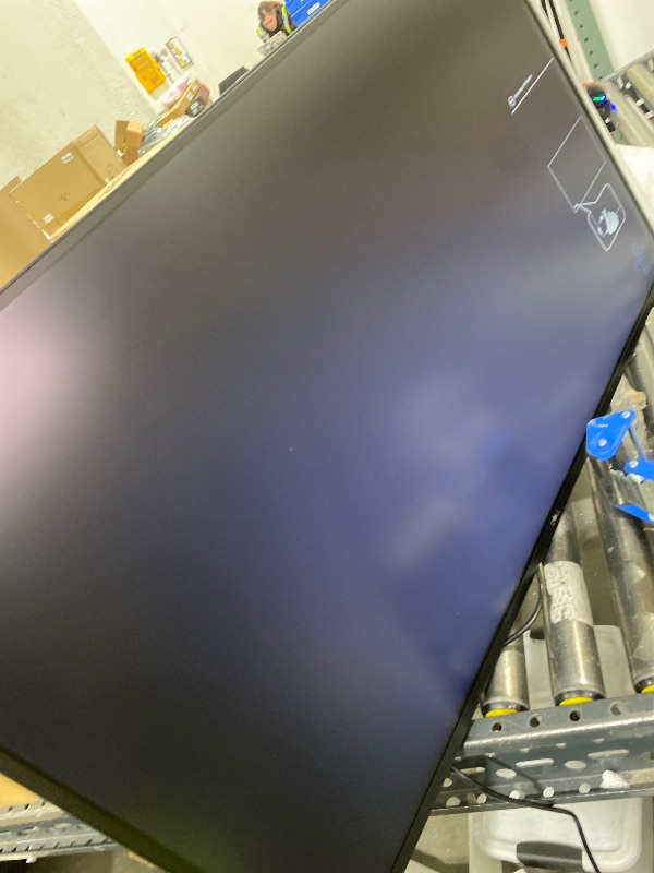 Photo 1 of Dell UltraSharp 43 4K USB-C Hub Monitor - U4323QE