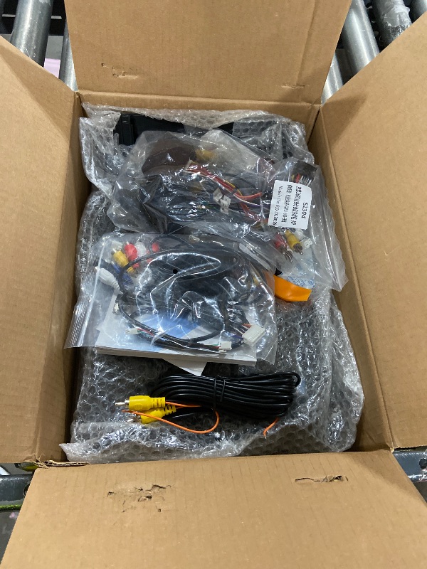 Photo 1 of 4+64G Android Car Radio for Dodge Durango 2014-2020 - Wireless Carplay & Android Auto - 9 Inch Touchscreen Radio with 32 EQ DSP, WiFi, GPS, Split Screen + AHD Rear View Camera