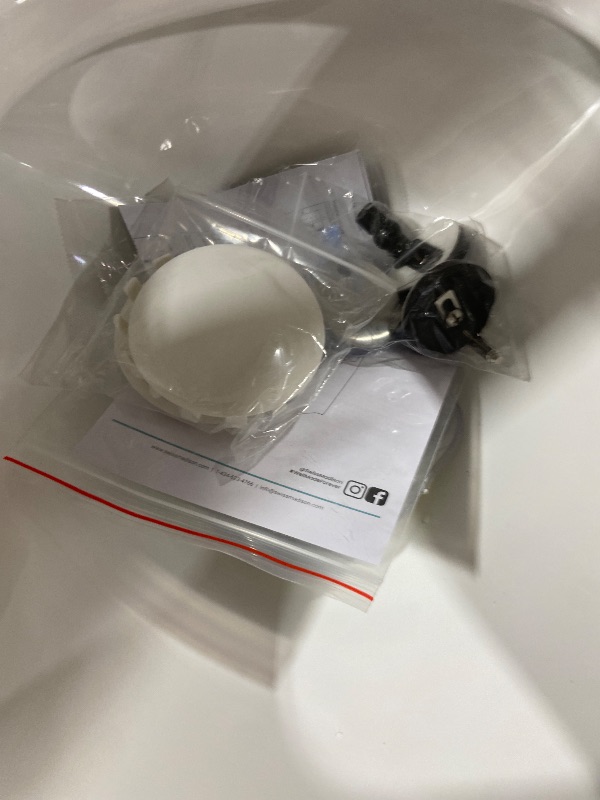 Photo 1 of FOR PARTS ONLY - Swiss Madison Concorde One-Piece 14" Rough-in 1.28 GPF Left-Hand Flush Square Toilet in Glossy White