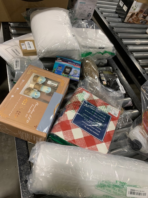 Photo 1 of NELLIS VARIETY SMAL BOX \ SEE NOTES FOR DETAILS 