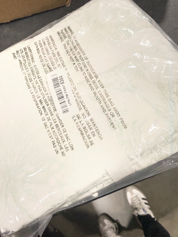 Photo 1 of Tommy Bahama - King Sheets, Cotton Percale Bedding Set, Crisp & Cool, Stylish Bedding Set (Pen and Ink Palm Green, King)