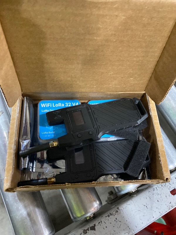 Photo 1 of 2Pcs ESP32 LoRa V4 Development Board +GPS Version +3000mAh Battery + Case Carrying ESP32-S3R2 SX1262 With 915 MHz Antenna WiFi Bluetooth 0.96” OLED LoRa V4 Devices for Ar duino LoRawan IOT (N39,Balck)