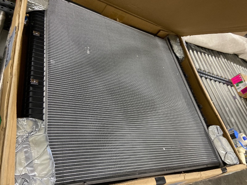 Photo 1 of Radiator Compatible with Freightliner Cascadia 2012-2016, fits for Freightliner M2 112 2012-2014, Aluminum Core,Replace#238647 ?2 ROW?