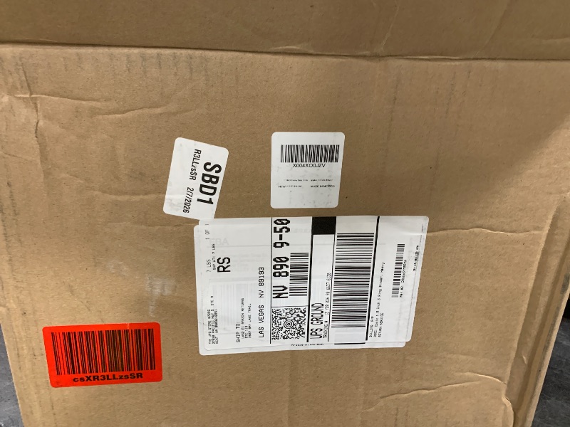 Photo 1 of 1.5 3RING BINDERS 7 pack