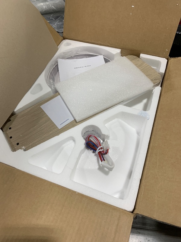 Photo 1 of putroad 42 Inch Ceiling Fans with Lights and Remote, Low Profile Ceiling Fan with Light Flush Mount, Reversible, 6 Speeds, 3CCT Dimmable White Ceiling Fan for Bedroom Dinning Room Indoor