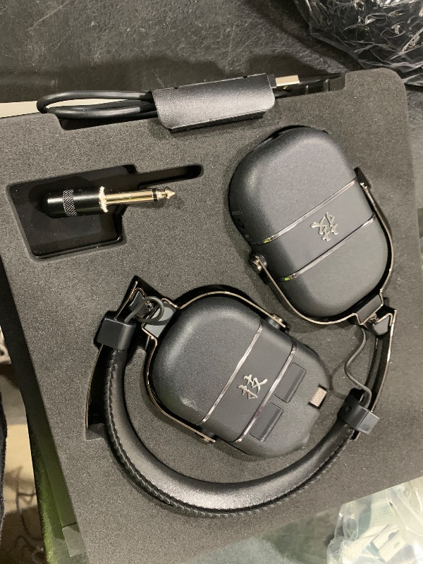 Photo 1 of BOSS Personal Bass Amplification System (WAZA-AIR-B), Black