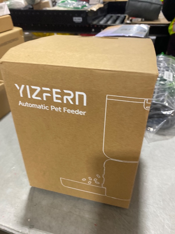 Photo 1 of automatic pet feeder