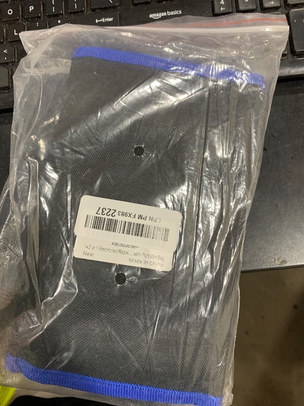Photo 1 of Portable electronic repair bag 