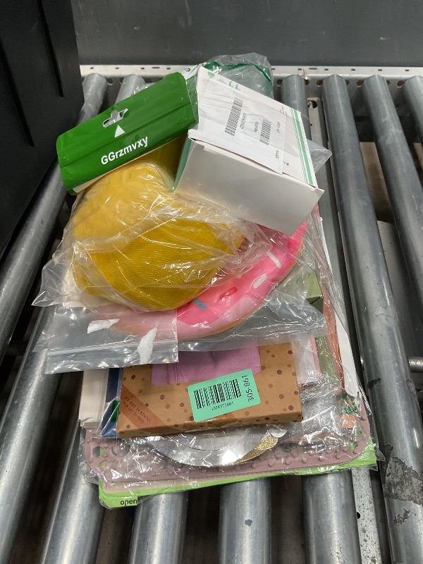 Photo 1 of ** SOLD AS IS BUNDLE OF MISCELLANEOUS AND SORTED GOODS **