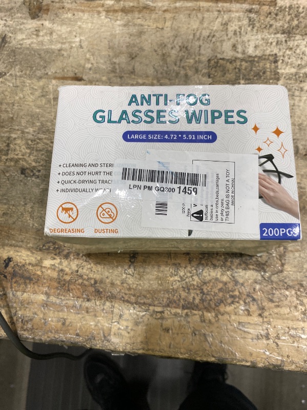 Photo 1 of [200 Pack] Anti Fog Wipes for Glasses, Large Glasses Cleaner, Lens Wipes for Eyeglasses, Pre-Moistened Individually Wrapped Cleaning Wipes, Eyeglasses Cleaner Wipes for Camera Phone (4.72 * 5.91 inch)