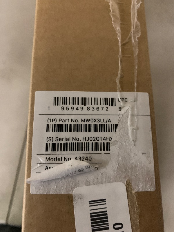 Photo 1 of Apple 2025 MacBook Air 13-inch Laptop with M4 chip: Built for Apple Intelligence, 13.6-inch Liquid Retina Display, 16GB Unified Memory, 512GB SSD Storage, 12MP Center Stage Camera, Touch ID; Silver *SEALED*