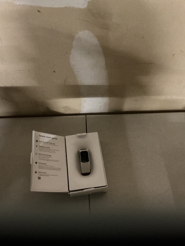 Photo 1 of Fitbit charge 6