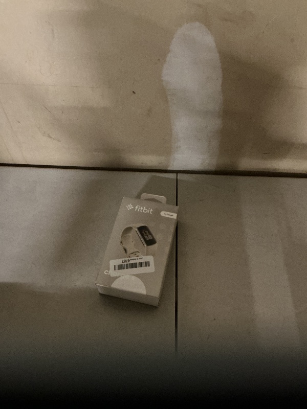 Photo 1 of Fitbit charge 6