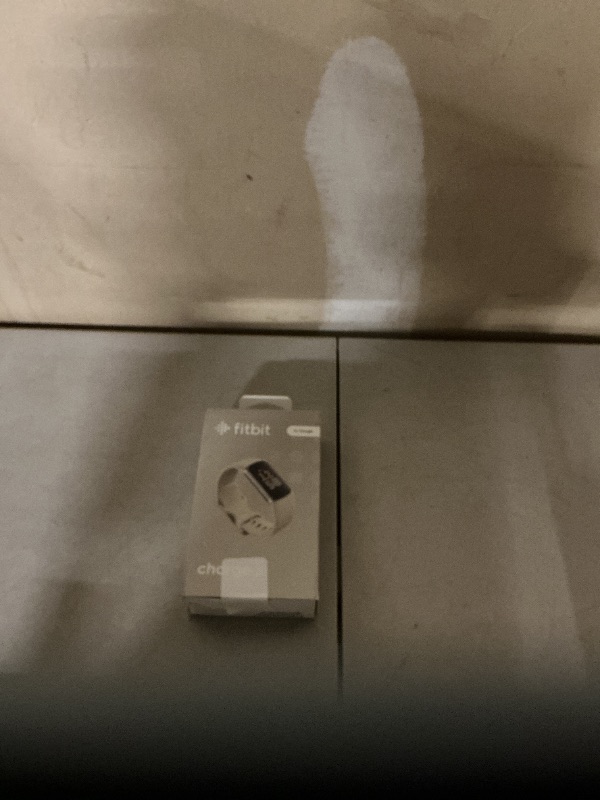 Photo 1 of Fitbit charge 6