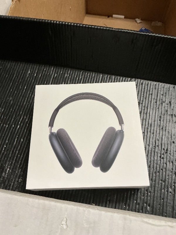 Photo 1 of Apple AirPods Max 2 Wireless Over-Ear Headphones, Active Noise Cancellation, Adaptive Audio, Personalized Spatial Audio, Live Translation, Bluetooth Headphones for iPhone – Midnight