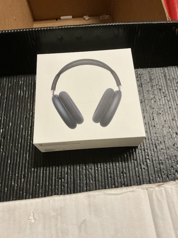 Photo 1 of Apple AirPods Max 2 Wireless Over-Ear Headphones, Active Noise Cancellation, Adaptive Audio, Personalized Spatial Audio, Live Translation, Bluetooth Headphones for iPhone – Midnight
