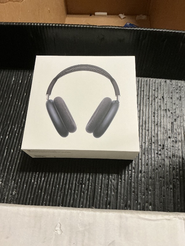 Photo 1 of Apple AirPods Max 2 Wireless Over-Ear Headphones, Active Noise Cancellation, Adaptive Audio, Personalized Spatial Audio, Live Translation, Bluetooth Headphones for iPhone – Midnight