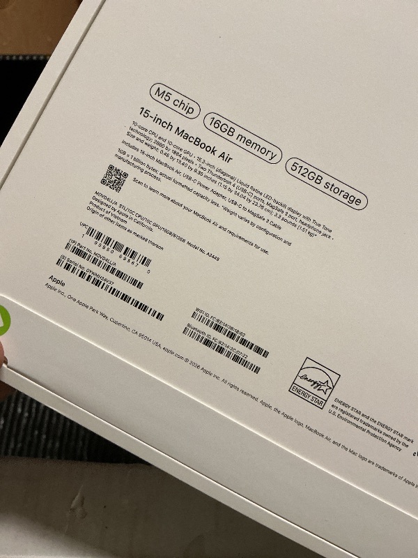 Photo 1 of Apple 2026 MacBook Air 15-inch Laptop with M5 chip: Built for AI, 15.3-inch Liquid Retina Display, 16GB Unified Memory, 512GB SSD, 12MP Center Stage Camera, Touch ID, Wi-Fi 7; Starlight