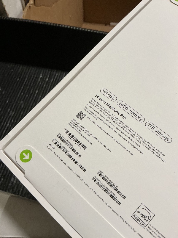 Photo 1 of Apple 2025 MacBook Pro Laptop with Apple M5 chip with 10?core CPU and 10?core GPU: Built for AI, 14.2-inch Liquid Retina XDR Display, 24GB Unified Memory, 1TB SSD Storage; Silver