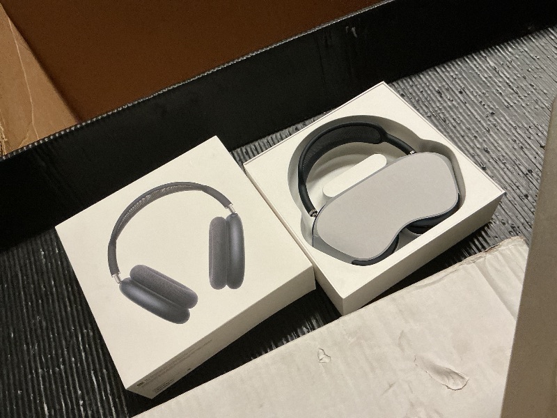 Photo 1 of Apple AirPods Max 2 Wireless Over-Ear Headphones, Active Noise Cancellation, Adaptive Audio, Personalized Spatial Audio, Live Translation, Bluetooth Headphones for iPhone – Midnight
