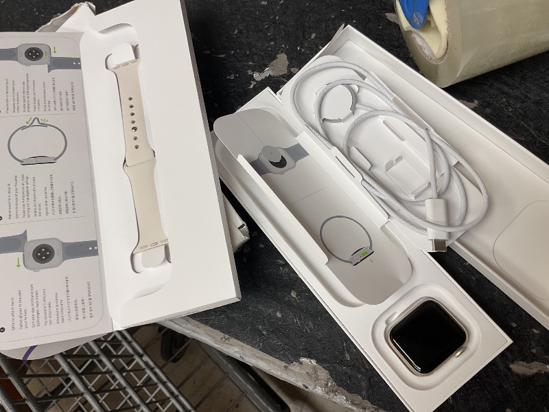 Photo 1 of Apple Watch SE 3 [GPS 40mm] Smartwatch with Starlight Aluminum Case with Starlight Sport Band - S/M. Fitness and Sleep Trackers, Heart Rate Monitor, Always-On Display, Water Resistant