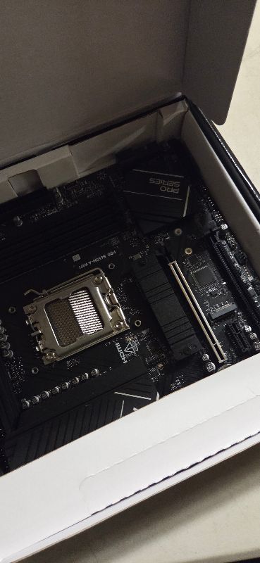 View 2 of MSI PRO B650M-A WiFi ProSeries Motherboard (AMD Ryzen 9000/8000/7000 Series Processors, AM5, DDR5, PCIe 4.0, M.2, SATA 6Gb/s, USB 3.2 Gen 2, HDMI/DP, Wi-Fi 6E, Bluetooth 5.3, 2.5Gbps LAN, mATX)