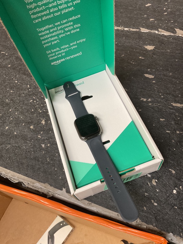Photo 1 of Apple Watch Series 8 (GPS+Cellular, 45mm) - Graphite Stainless Steel Case with Midnight Sport Band, M/L (Renewed)